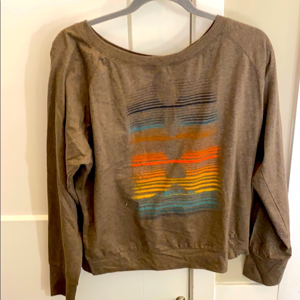 Women’s Prana graphic long sleeve tee